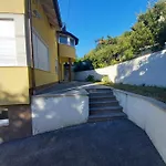 Ajka *