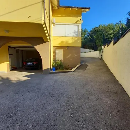 Villa Ajka *